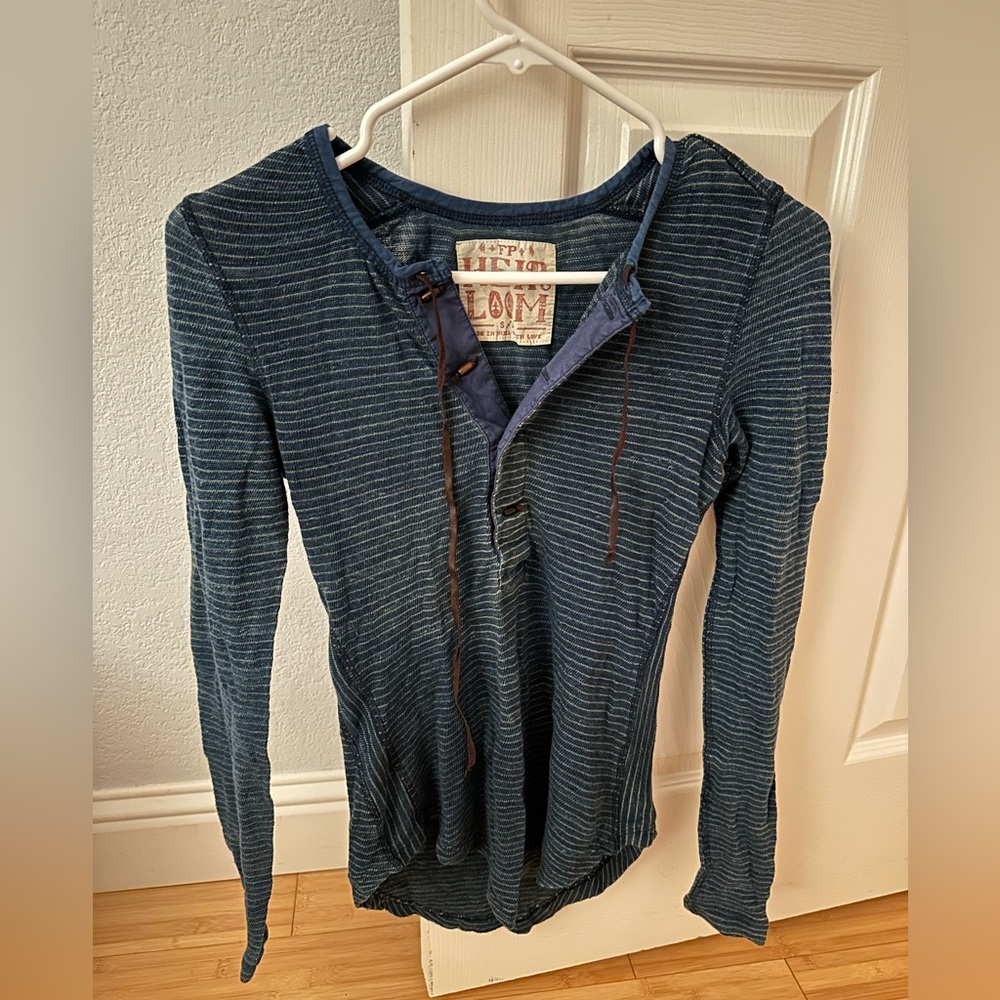 Free people blue strip long sleeve size small